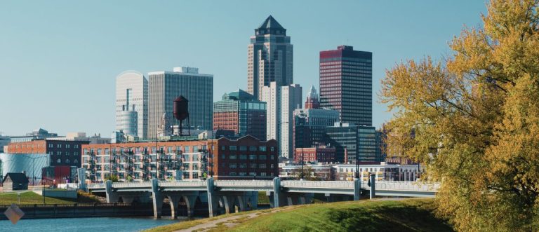 Des Moines Header