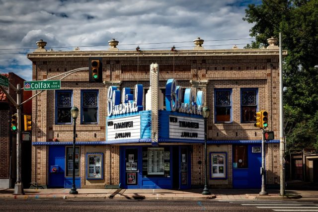 Bluebird Theater Pixabay