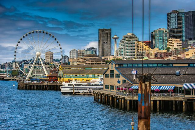 Seattle Waterfront Photo by S Edward on Unsplash