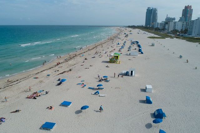 South Miami Beach_Lifeguard Stand_People_Sun Bathing_Turquoise Water_Beach_Ocean_Sunny_Aerial-20180530-389