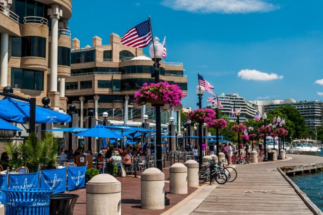 Georgetown Waterfront Park Walt stock.adobe.com